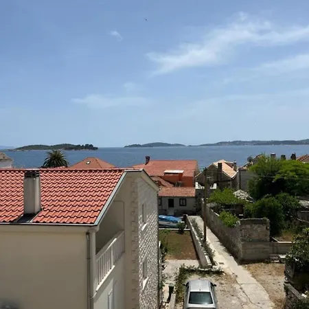 Mario 2 Apartamento Orebić