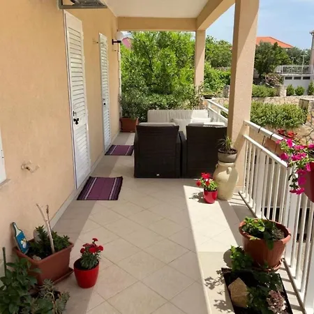 Apartament Mario 2 *